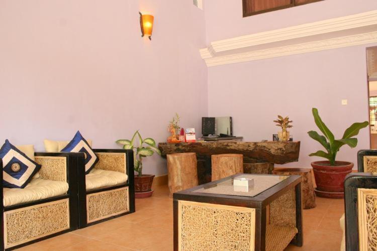 Ladybug Guesthouse Siem Reap Bagian luar foto